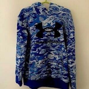 EUC Under Armour boys camo hoodie size 7